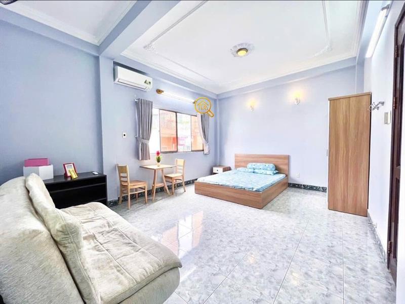 PHÒNG FULL NỘI THẤT CÓ CỬA SỔ