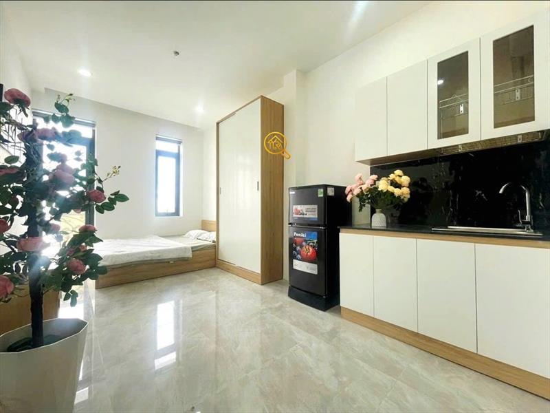 PHÒNG FULLY FURNISHED WITH BALCONY
