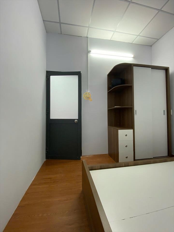 SERVICED APARTMENT FULLY FURNISHED WITH WINDOW