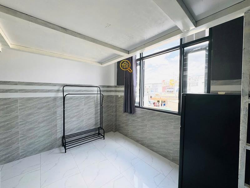 PHÒNG FULLY FURNISHED WITH WINDOW