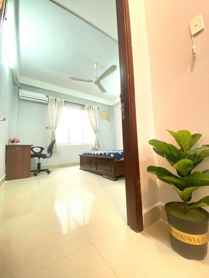 PHÒNG FULL NỘI THẤT CÓ CỬA SỔ