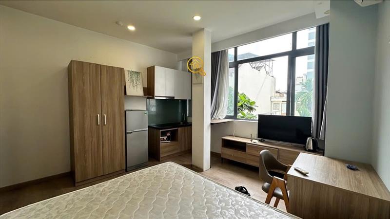 SERVICED APARTMENT FULLY FURNISHED WITH WINDOW