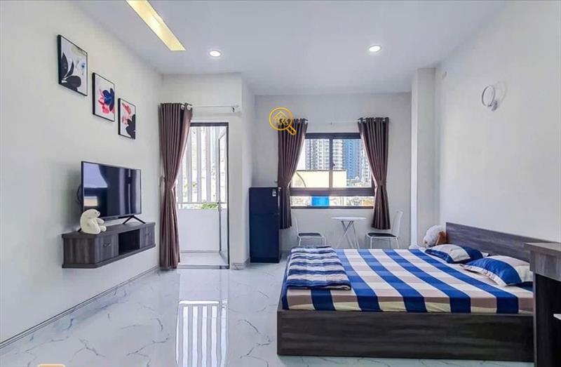 PHÒNG FULLY FURNISHED WITH BALCONY