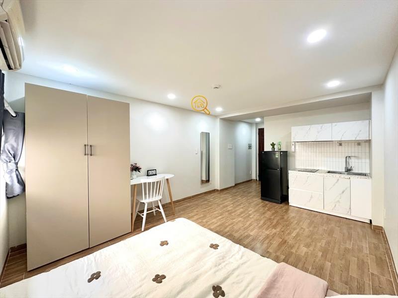 PHÒNG FULL NỘI THẤT CÓ CỬA SỔ
