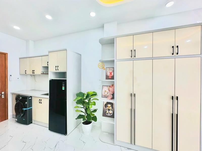 CĂN HỘ DỊCH VỤ FULL NỘI THẤT MÁY GIẶT RIÊNG CÓ BAN CÔNG