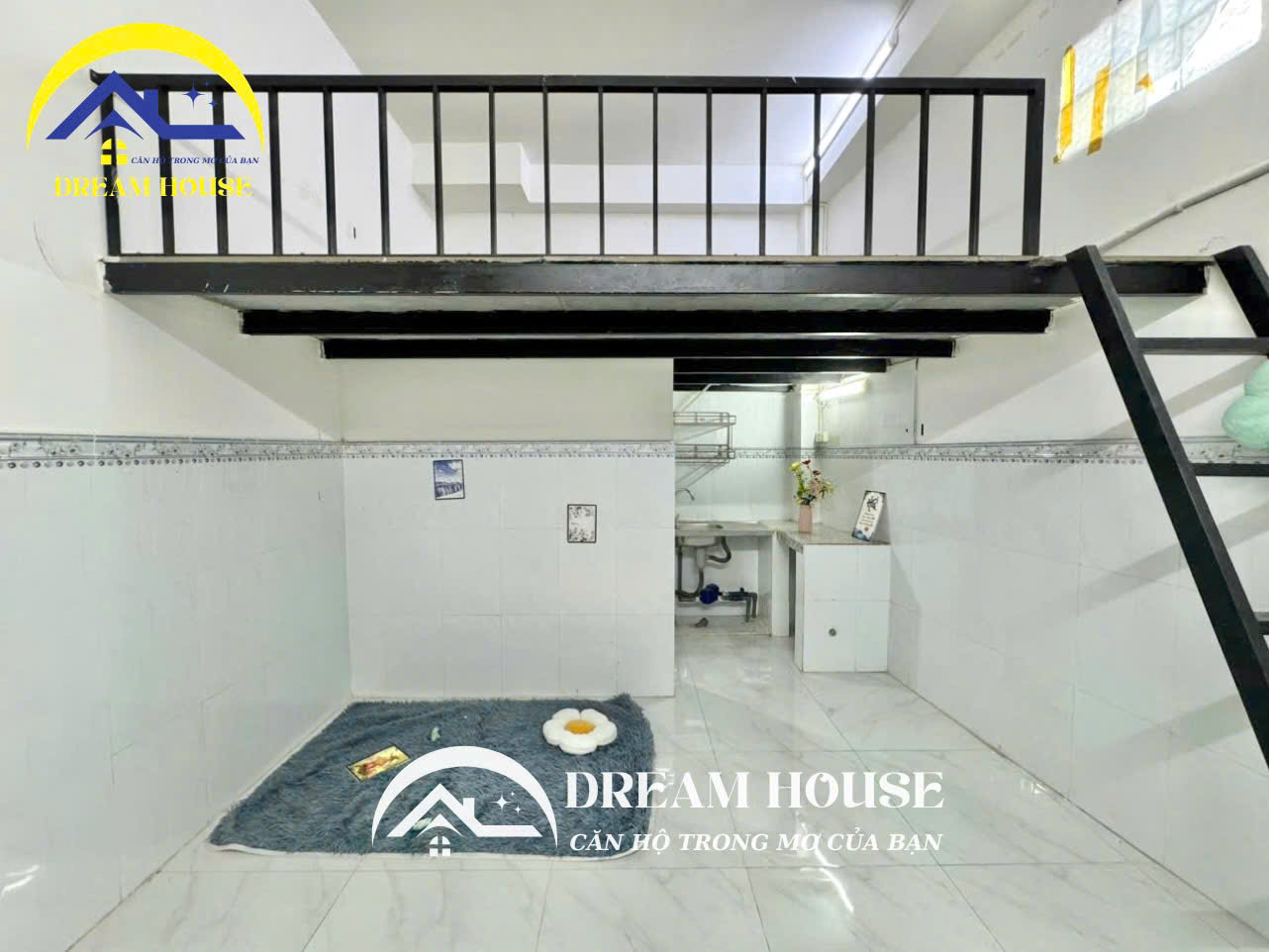 PHÒNG MEZZANINE CƠ BẢN GIỮA VHU AND HUIT