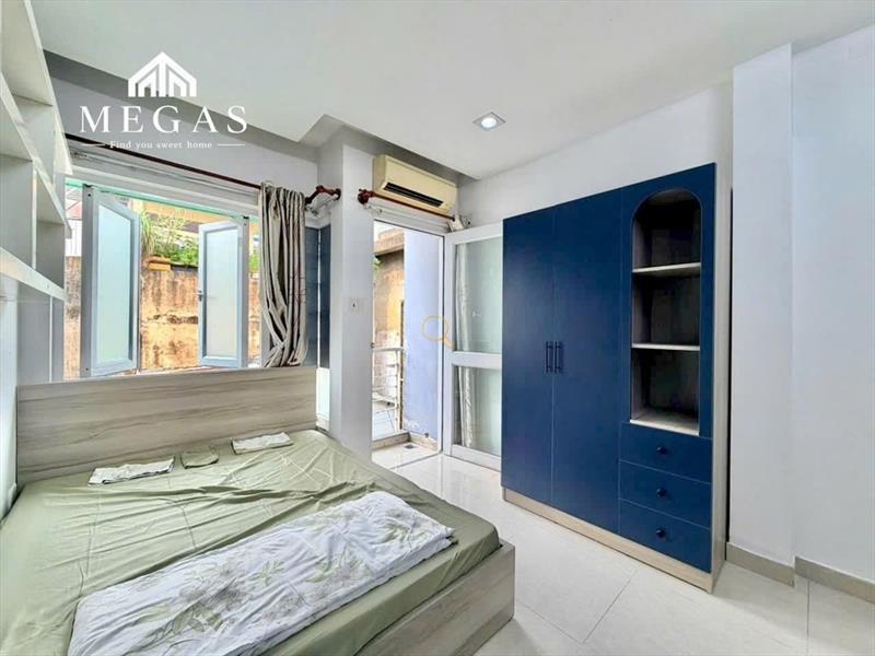 PHÒNG FULLY FURNISHED WITH BALCONY