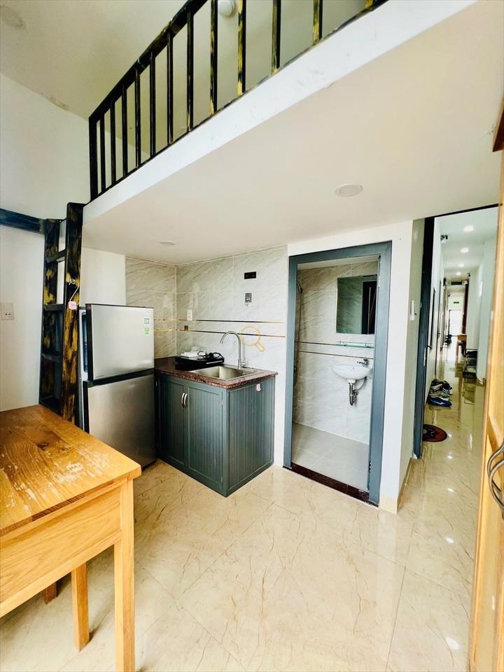 PHÒNG FULLY FURNISHED WITH BALCONY