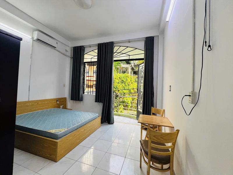 PHÒNG FULL NỘI THẤT CÓ BAN CÔNG