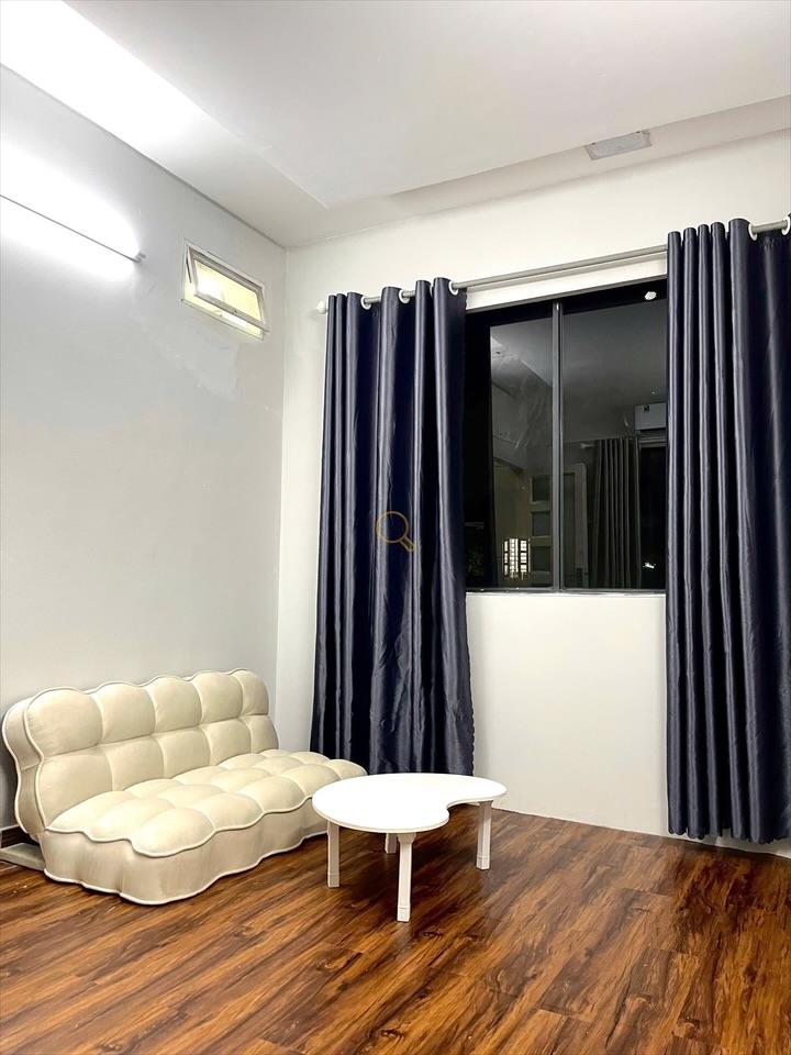 SERVICED APARTMENT FULLY FURNISHED WITH BALCONY
