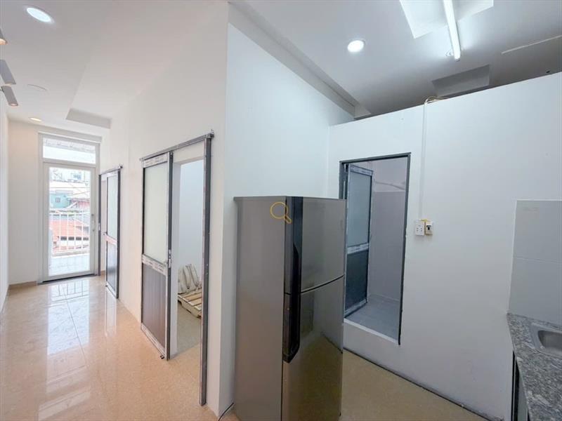 CĂN HỘ DỊCH VỤ FULL NỘI THẤT MÁY GIẶT RIÊNG CÓ BAN CÔNG