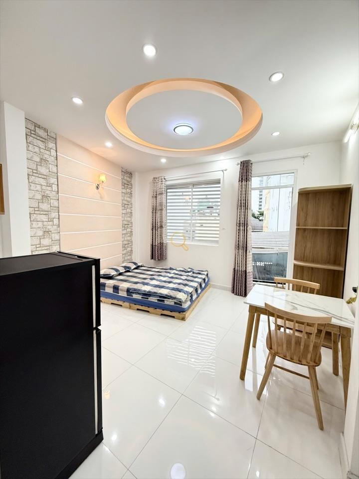 PHÒNG FULL NỘI THẤT CÓ BAN CÔNG