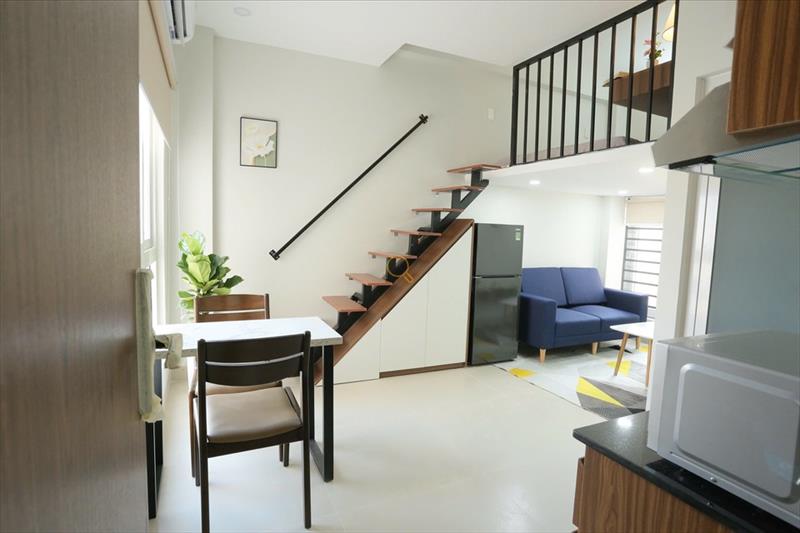 CĂN HỘ DỊCH VỤ FULL NỘI THẤT CÓ CỬA SỔ
