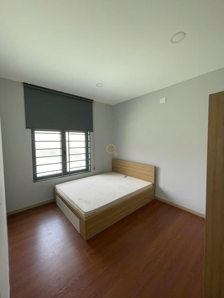 SERVICED APARTMENT FULLY FURNISHED WITH WINDOW