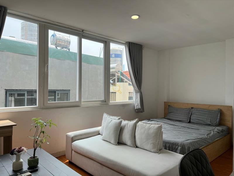SERVICED APARTMENT FULLY FURNISHED WITH WINDOW