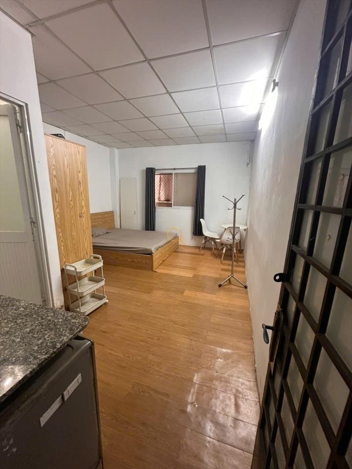 PHÒNG FULLY FURNISHED WITH WINDOW