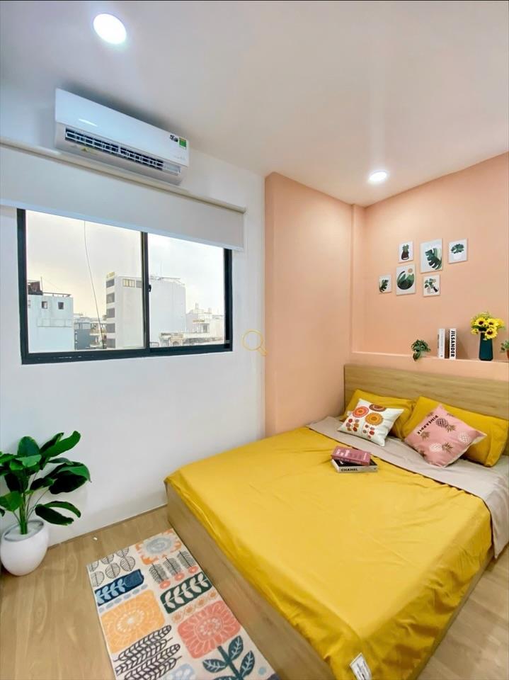 SERVICED APARTMENT FULLY FURNISHED WITH WINDOW