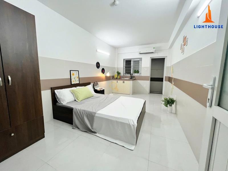 PHÒNG FULL NỘI THẤT CÓ CỬA SỔ