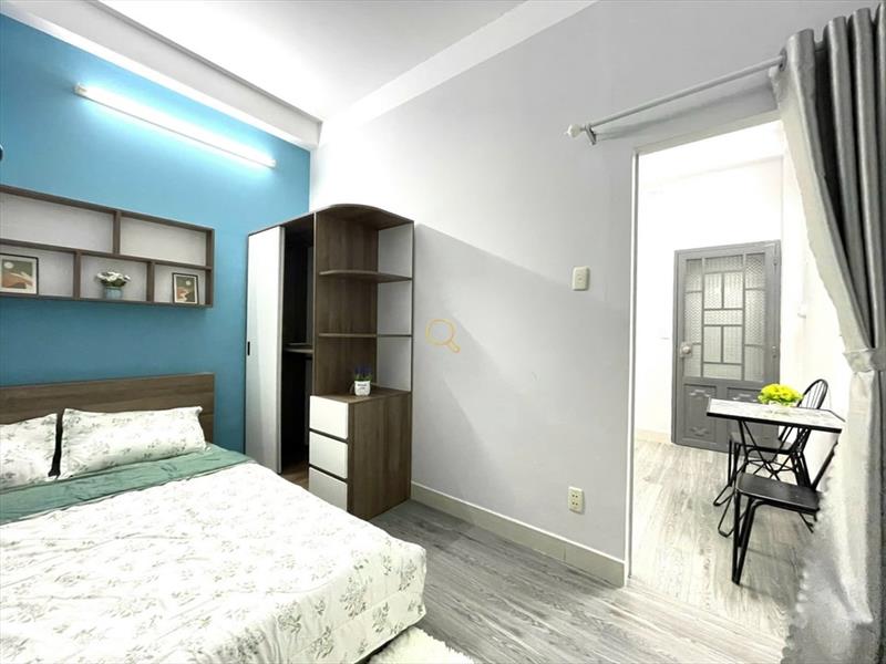 PHÒNG FULLY FURNISHED WITH BALCONY