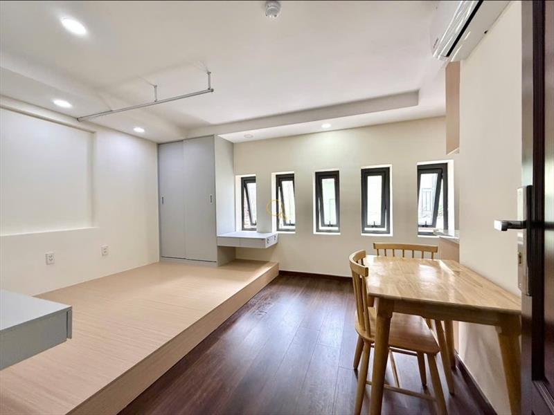 SERVICED APARTMENT FULLY FURNISHED WITH WINDOW