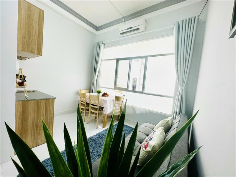 CĂN HỘ DỊCH VỤ FULL NỘI THẤT MÁY GIẶT RIÊNG CÓ CỬA SỔ