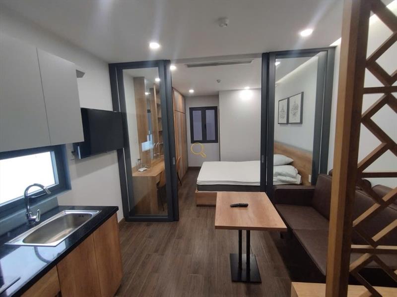 SERVICED APARTMENT FULLY FURNISHED WITH WINDOW