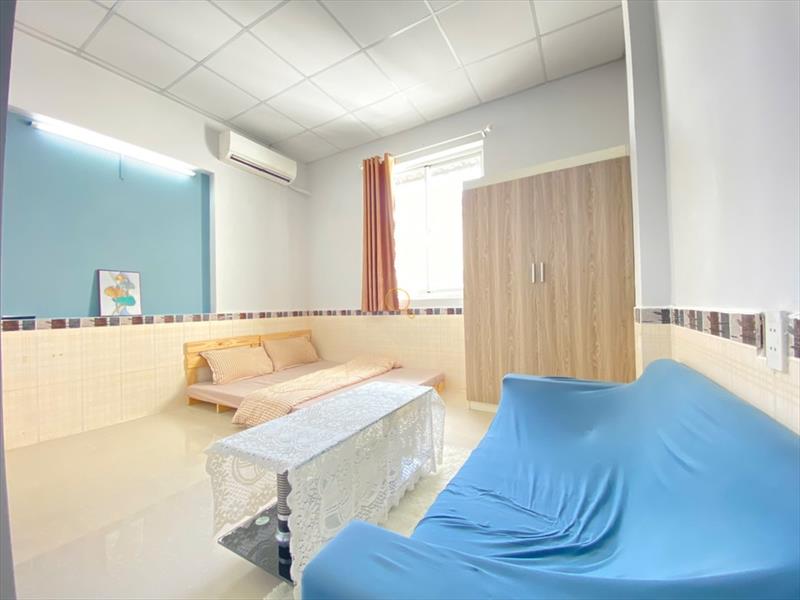 PHÒNG FULLY FURNISHED WITH WINDOW