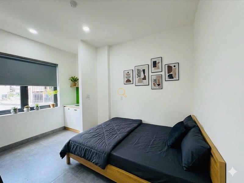 PHÒNG FULLY FURNISHED WITH WINDOW