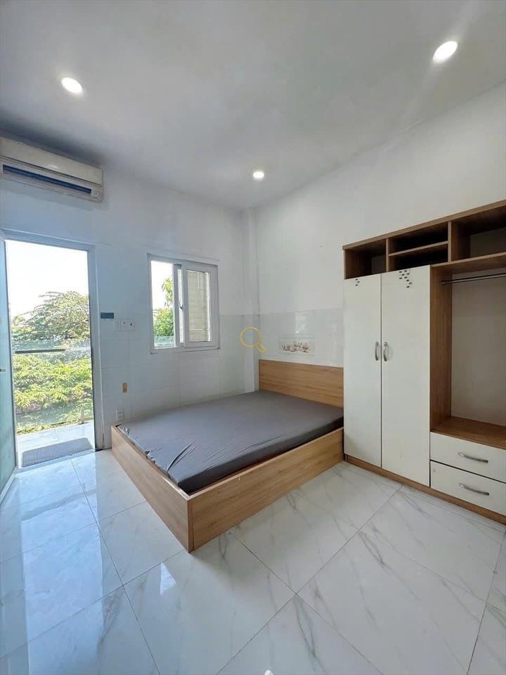 PHÒNG FULL NỘI THẤT CÓ BAN CÔNG