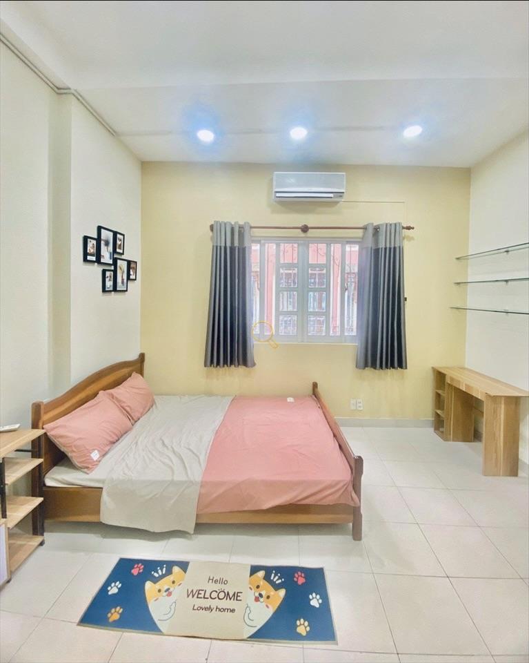 PHÒNG FULLY FURNISHED WITH WINDOW