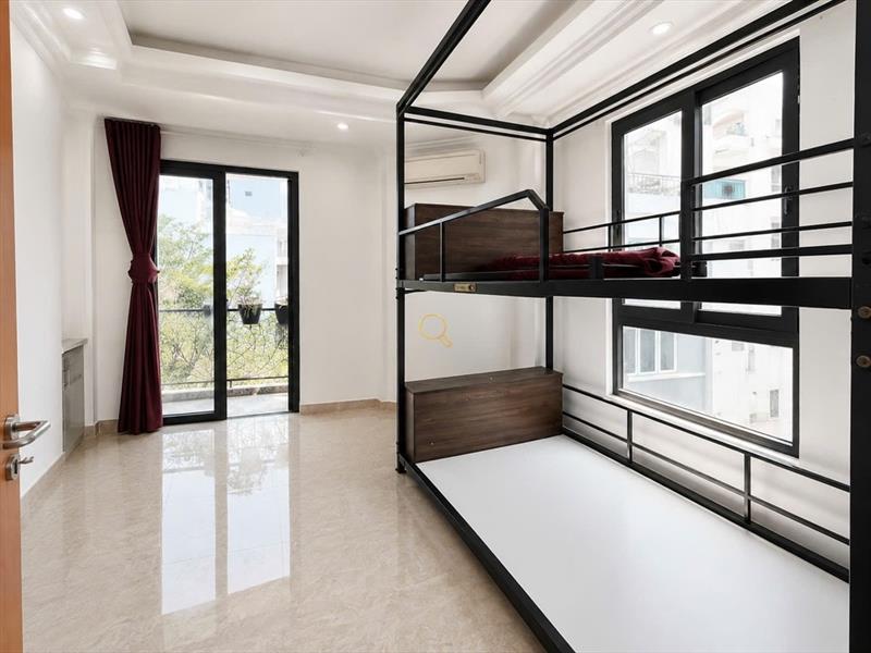 PHÒNG FULL NỘI THẤT CÓ BAN CÔNG