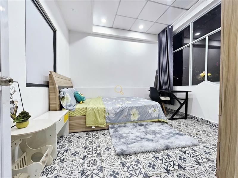 PHÒNG FULLY FURNISHED MÁY GIẶT RIÊNG WITH BALCONY