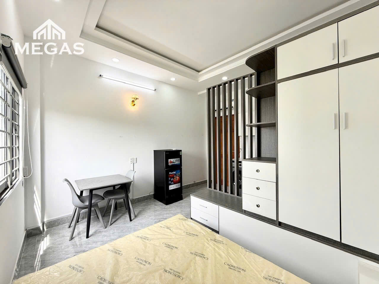 STUDIO FULLY FURNISHED SEPARATE KITCHEN 1 BEDROOM NEAR UNIV VĂN HIẾN