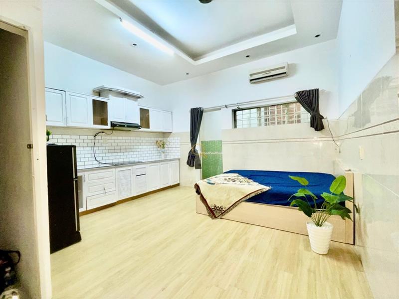PHÒNG FULL NỘI THẤT CÓ CỬA SỔ