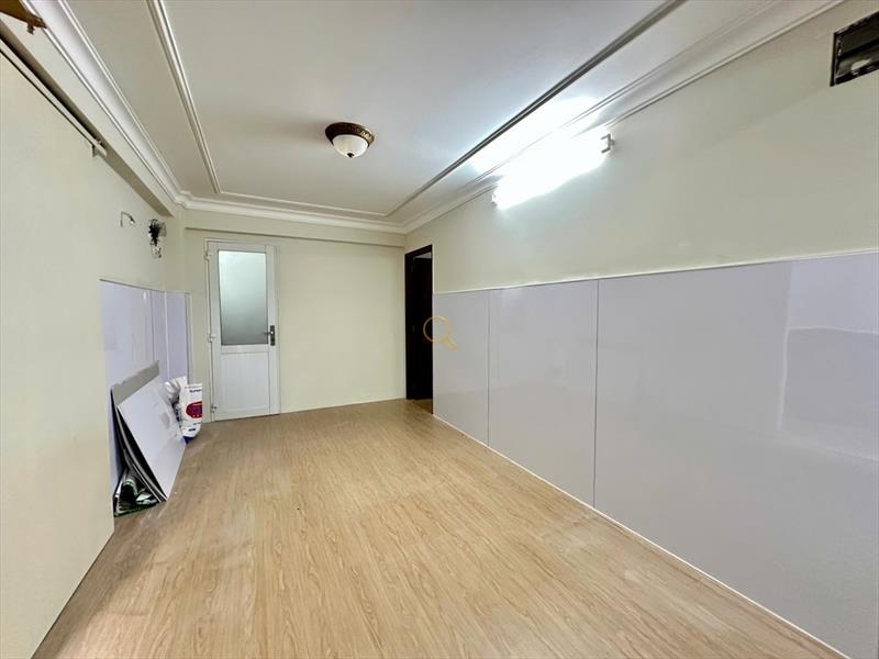 SERVICED APARTMENT FULLY FURNISHED WITH WINDOW