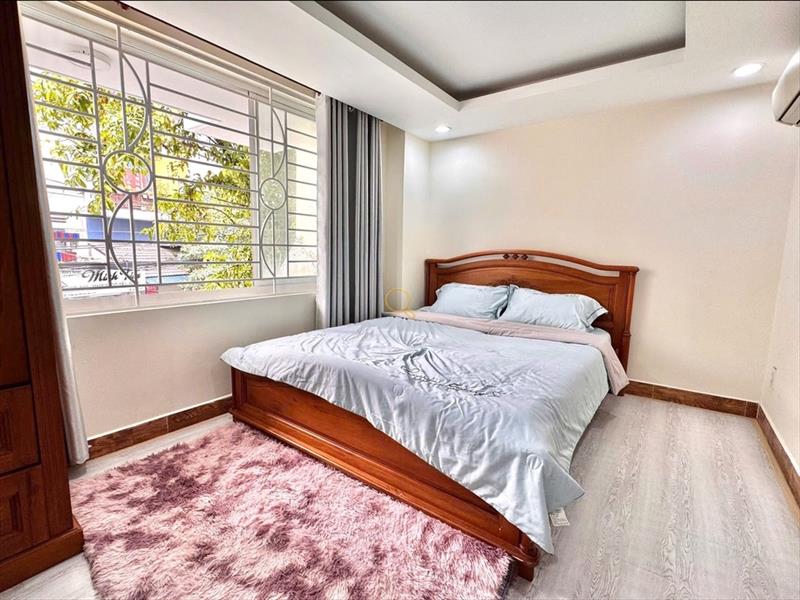 PHÒNG FULLY FURNISHED WITH WINDOW