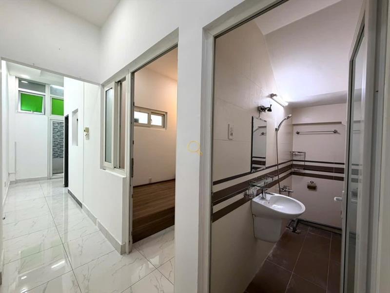CĂN HỘ DỊCH VỤ FULL NỘI THẤT CÓ CỬA SỔ