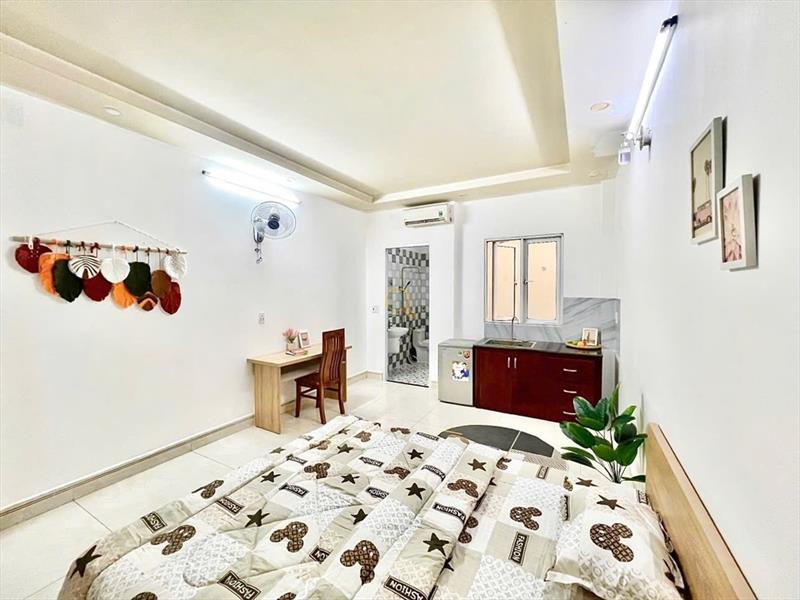 PHÒNG FULL NỘI THẤT CÓ CỬA SỔ