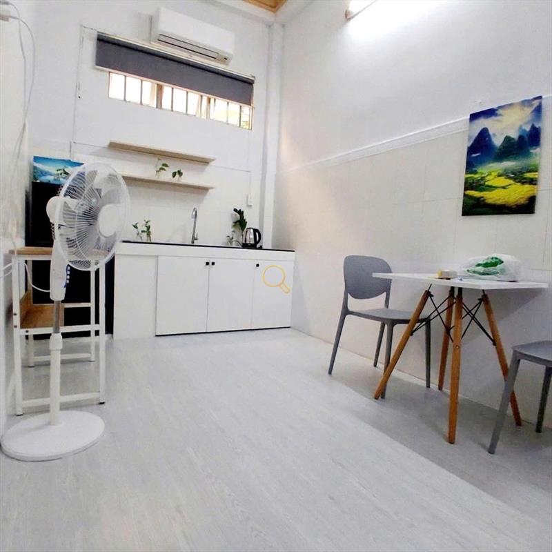 PHÒNG FULLY FURNISHED WITH WINDOW