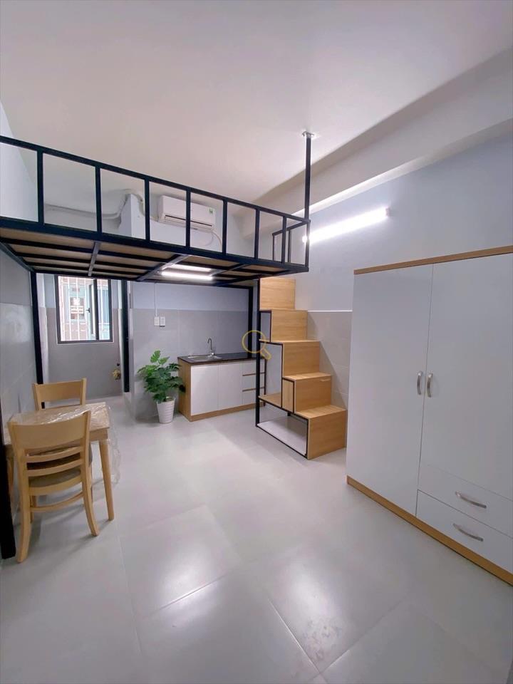 PHÒNG FULLY FURNISHED WITH WINDOW