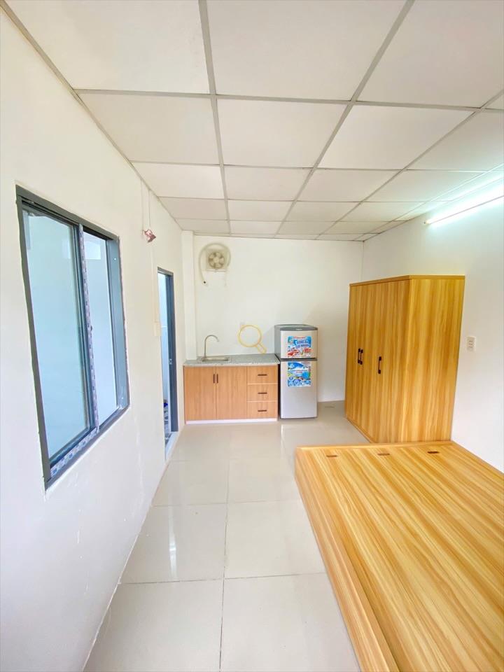 PHÒNG FULL NỘI THẤT CÓ CỬA SỔ