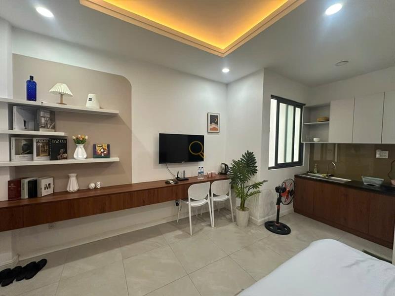 PHÒNG FULLY FURNISHED WITH WINDOW