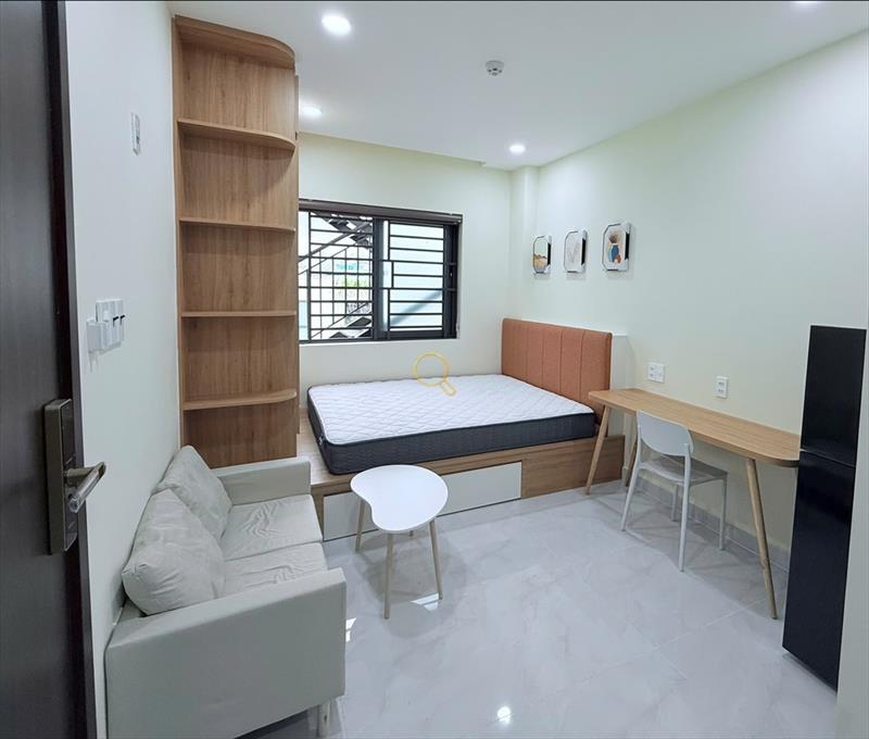 PHÒNG FULLY FURNISHED WITH WINDOW