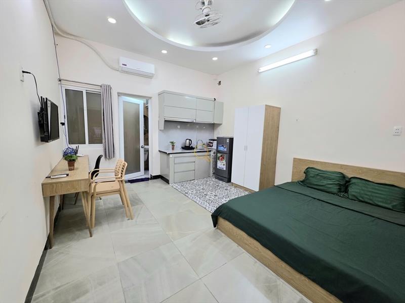 PHÒNG FULLY FURNISHED WITH WINDOW