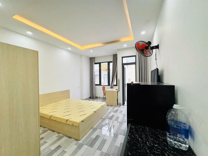 PHÒNG FULL NỘI THẤT CÓ BAN CÔNG