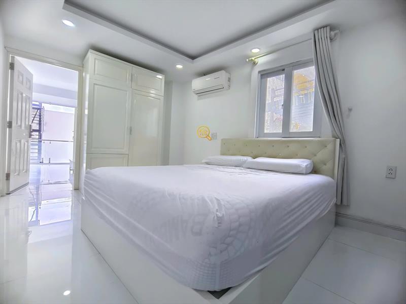 CĂN HỘ DỊCH VỤ FULL NỘI THẤT MÁY GIẶT RIÊNG CÓ BAN CÔNG
