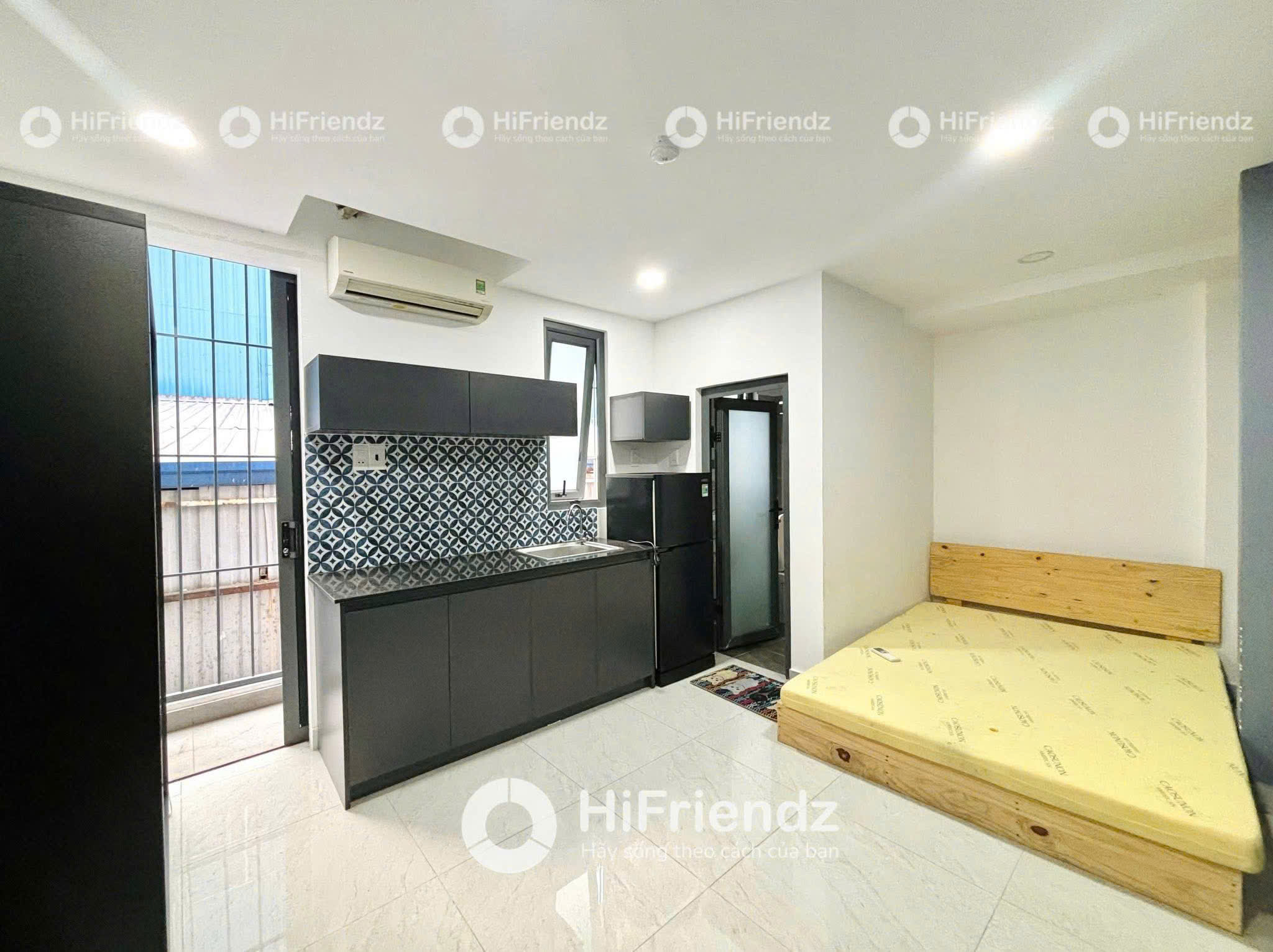 STUDIO BALCONY FULLY FURNISHED NGAY HUIT