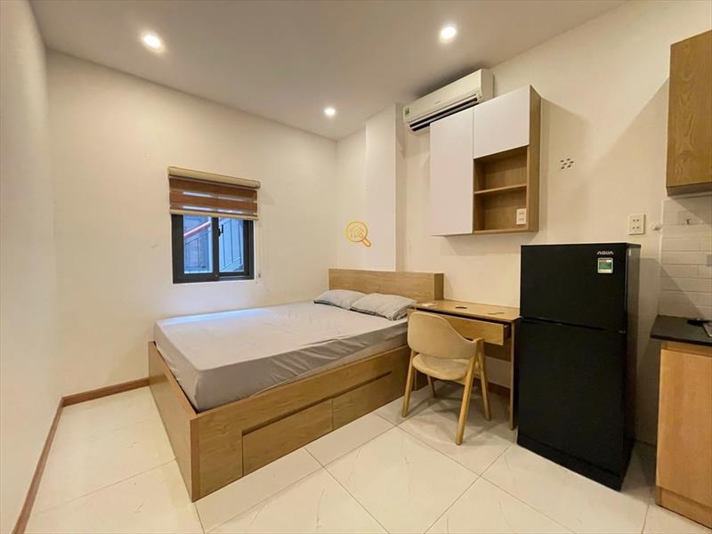 PHÒNG FULLY FURNISHED WITH WINDOW