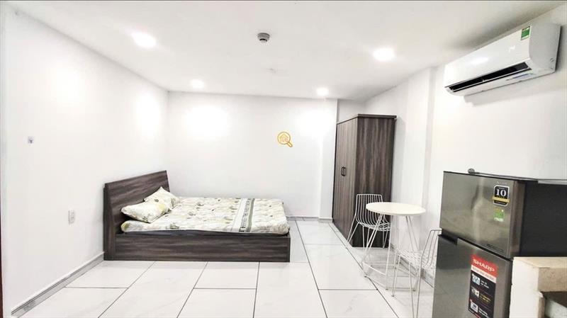 PHÒNG FULLY FURNISHED WITH WINDOW
