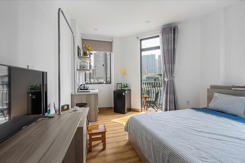 SERVICED APARTMENT FULLY FURNISHED WITH BALCONY